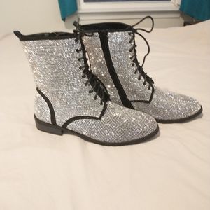 NEW!!! Super sparkly boots!!!